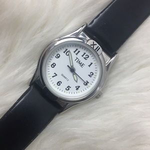Glow in the dark time roman numeral wrist watch